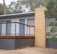 Wattletree Cottage - New Castle Holiday