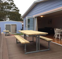 Watts  Callala Beach-Pet Friendly - New Castle Holiday