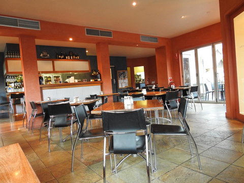 Waves Luxury Suites - New Castle Holiday 0