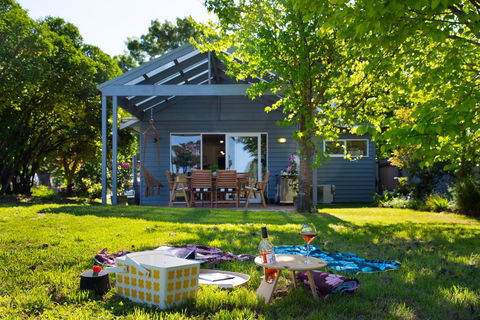 Wayward Cottage - New Castle Holiday 0