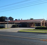 Werribee Park Motor Inn - New Castle Holiday