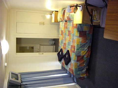 West City Motel - New Castle Holiday 1