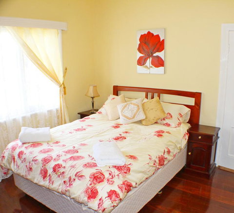 West End Retreat - New Castle Holiday 1