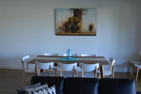 Western Breeze - New Castle Holiday 3