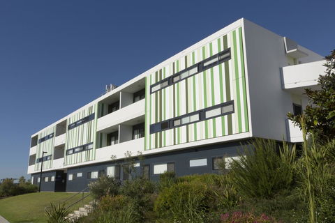 Western Sydney University Village - Campbelltown - New Castle Holiday 3
