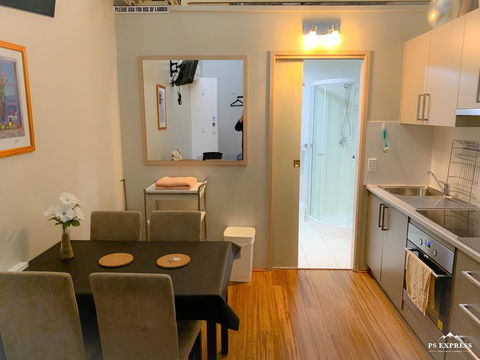 Westside Studio Apartments - New Castle Holiday 0