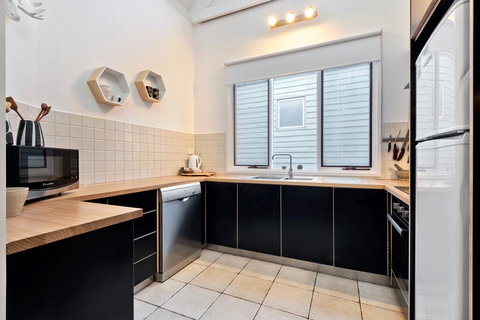 Whiskey Flat 2 - New Castle Holiday 1