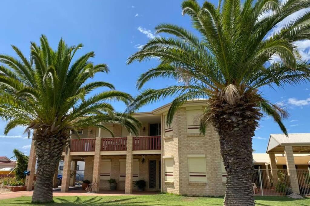 Muckenburra WA New Castle Holiday