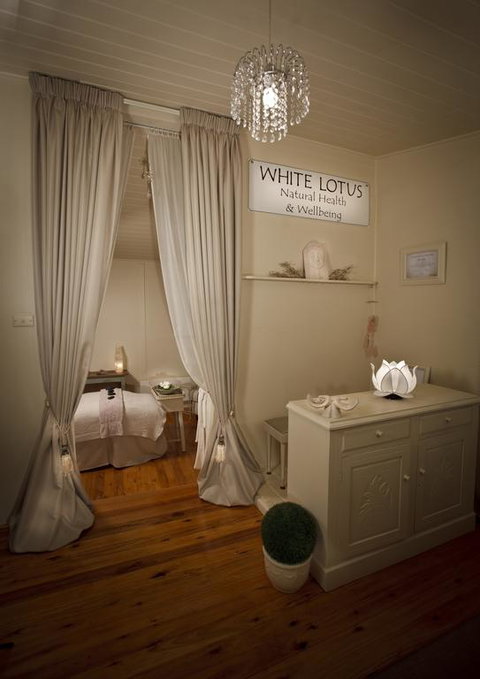 White Lotus Day Spa - New Castle Holiday 3