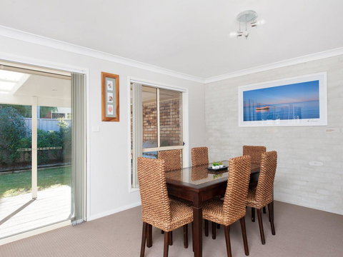 White Sands @ Fingal Bay - New Castle Holiday 2