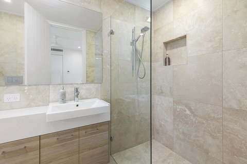 White Sands One - New Castle Holiday 1