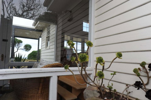 White Shell Cottage - New Castle Holiday 3