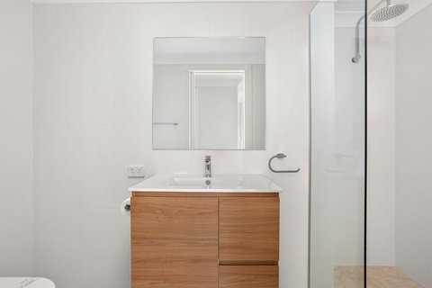 Whitesands 501 - Main Beach Location - New Castle Holiday 1