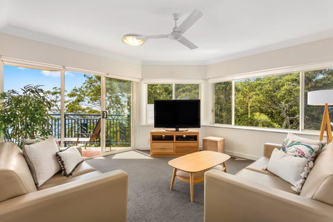 Whitesands 501 - Main Beach Location - New Castle Holiday 3