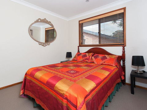 Wildflowers @ Fingal Bay - New Castle Holiday 2