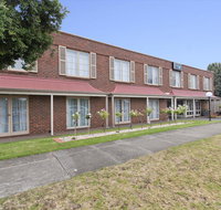 William Dutton Motel - New Castle Holiday