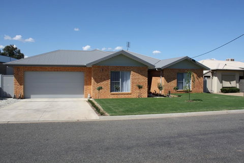 Willow Island - Waterfront - New Castle Holiday 2