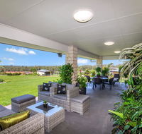 Willowbank Drive Bed  Breakfast - New Castle Holiday