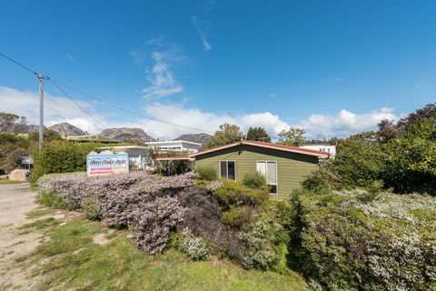 Wineglass - New Castle Holiday 0