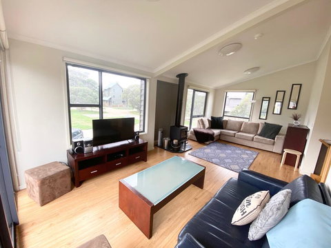 Winterfell - New Castle Holiday 1