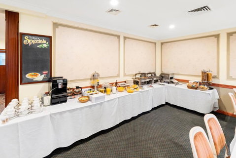 WM Hotel Bankstown - New Castle Holiday 3