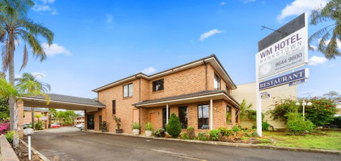 WM Hotel Bankstown - New Castle Holiday 1