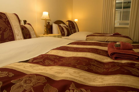 Wooleen Station - New Castle Holiday 1