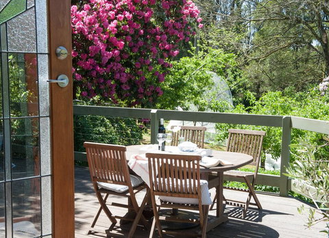 Woolrich Historic Garden Accommodation - New Castle Holiday 2