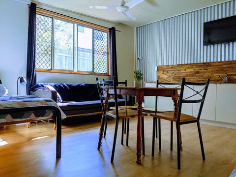 Woolshed Eco Lodge - New Castle Holiday 1