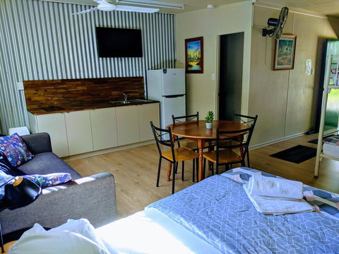 Woolshed Eco Lodge - New Castle Holiday 2