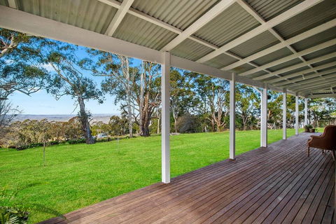 WOOLWAY - New Castle Holiday 3