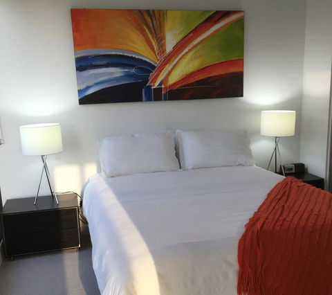 Wyndel Apartments - Southbank Views - New Castle Holiday 2