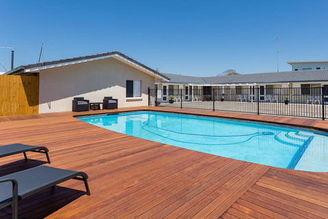 Wynnum Anchor Motel - New Castle Holiday 0