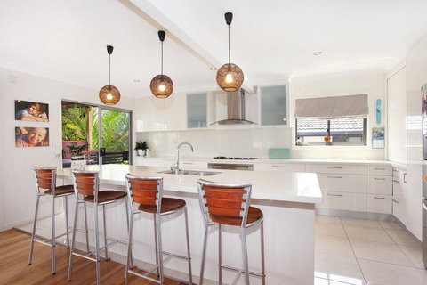 Yakola 62 - New Castle Holiday 3