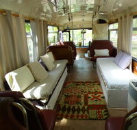 Yamba Hinterland bush retreat - Vintage bus stay - New Castle Holiday