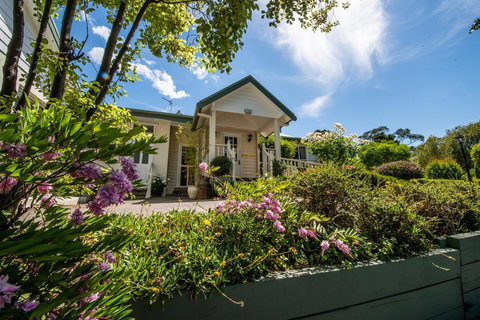 Yarra Gables - New Castle Holiday 3