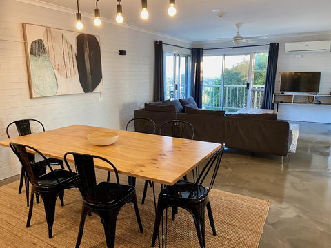 Yamba Views Accommodation - New Castle Holiday 3