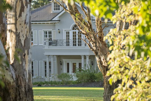 Yatahlia Manor Luxury Homestay - New Castle Holiday 1