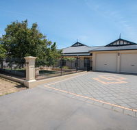 Yellow Rose Cottage - New Castle Holiday