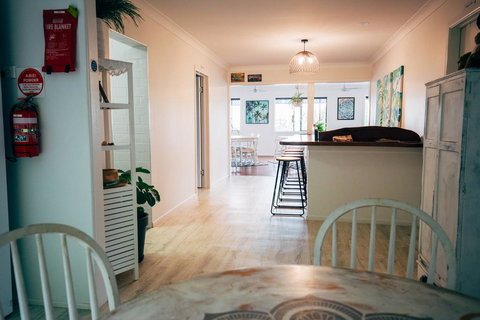 Yeppoon Beachhouse - New Castle Holiday 1