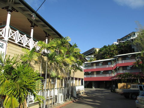 Yongala Lodge By The Strand - New Castle Holiday 1