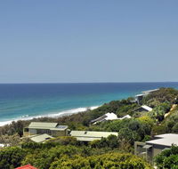 Your home from home with ocean views - New Castle Holiday