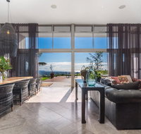 Your Luxury Escape - Horizon - New Castle Holiday