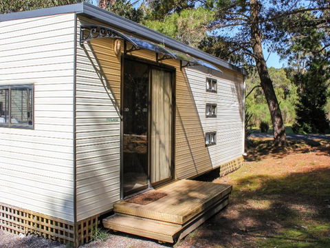 Zeehan Bush Camp - New Castle Holiday 0