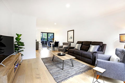 Zen @ Culburra - Pet Friendly - 8 Mins To Beach - New Castle Holiday 1