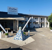 Zorba Waterfront Motel - New Castle Holiday