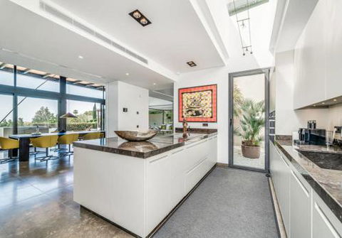 A Wonderful Apartment For You - New Castle Holiday 1