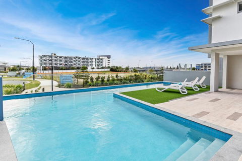 Direct Hotels - Aquarius Kawana - New Castle Holiday 0