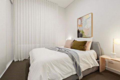 3 Bedroom Apartment Over Looking Newcastle - New Castle Holiday 4