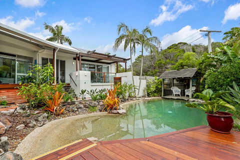 A Tropical Family Oasis In Sunshine Beach - New Castle Holiday 2